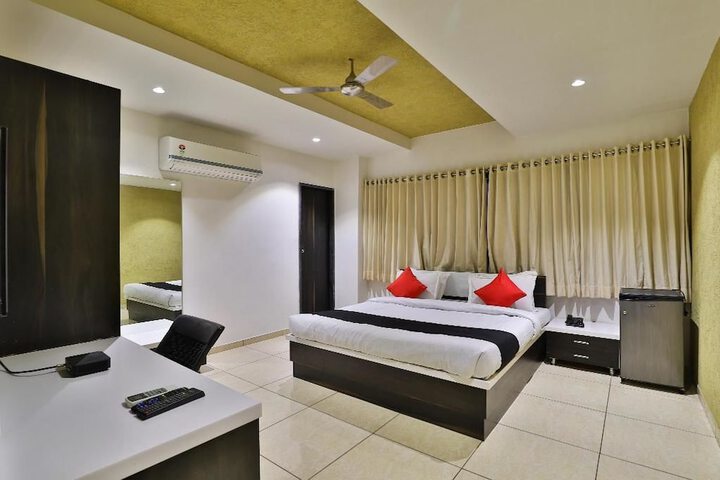 Room 16 of 53