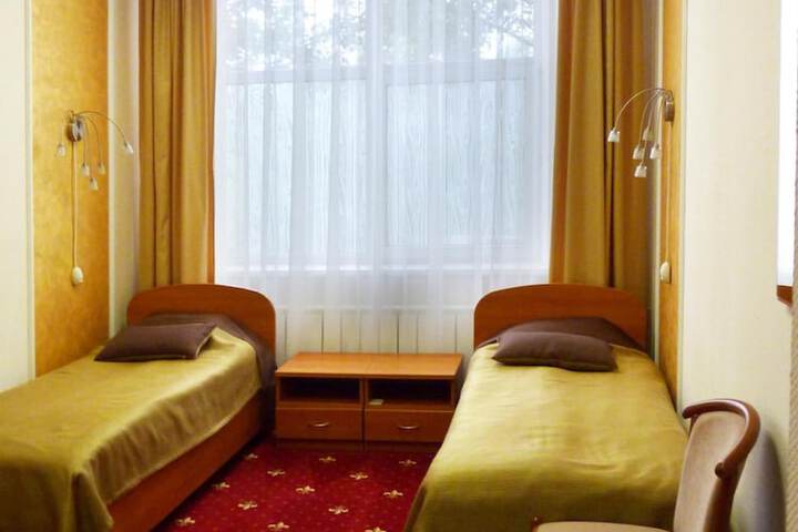 Room 13 of 43