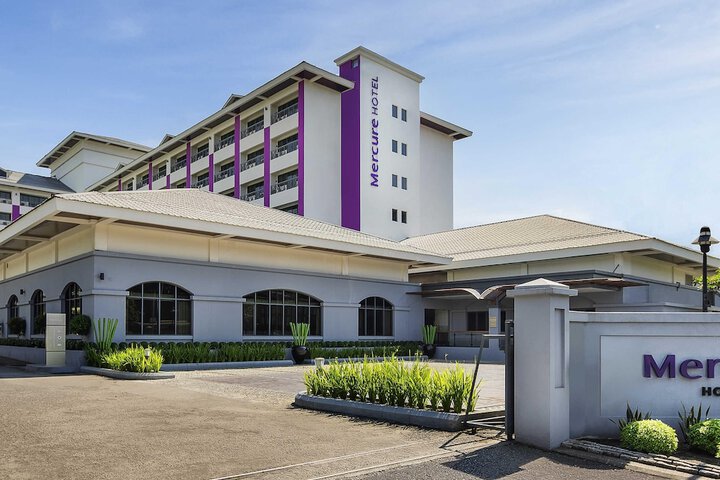 Hotel 88 of 93