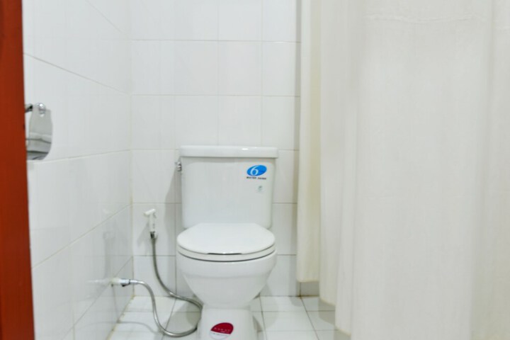 Room 14 of 22