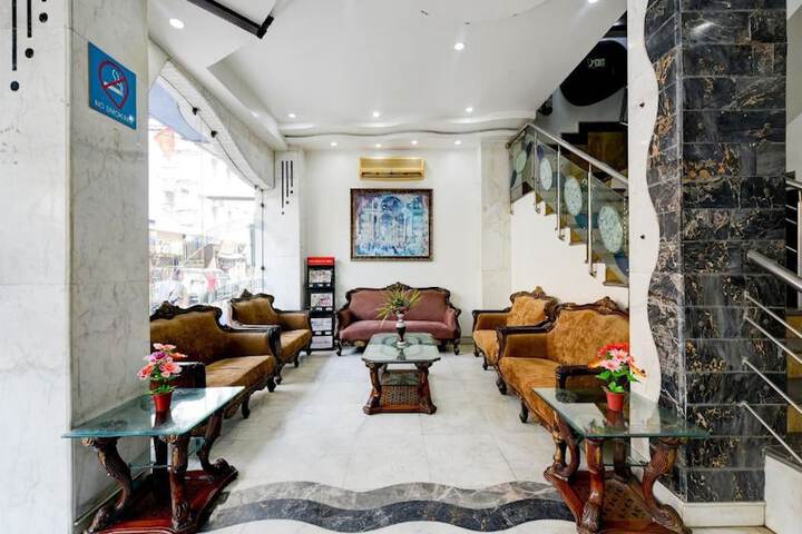 Guest Lobby