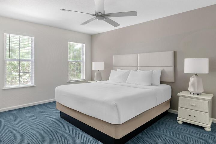 Room 16 of 80