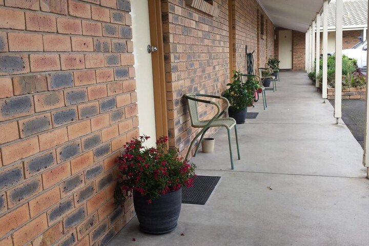 Property Grounds 25 of 33