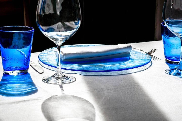 Dining 28 of 48