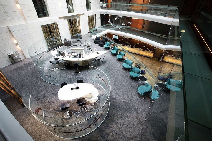 Business Center 63 of 66
