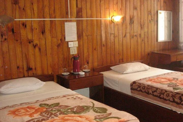 Room 7 of 44