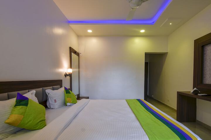 Room 7 of 52