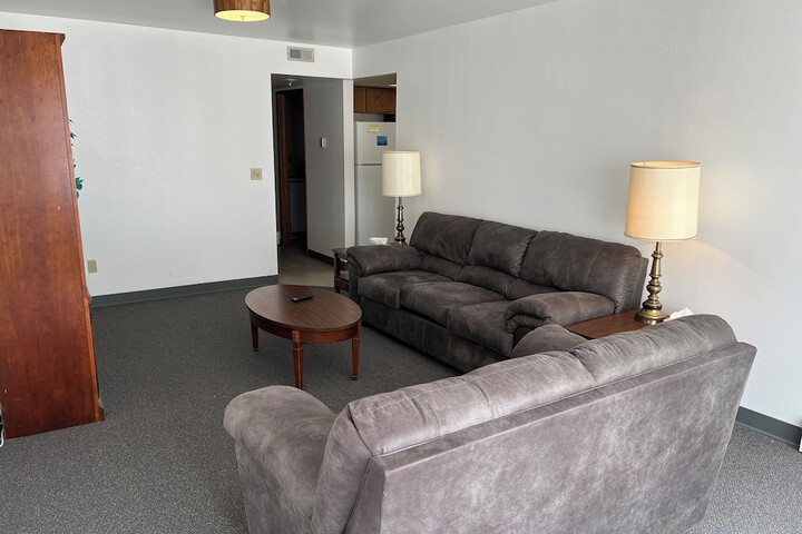 Room 5 of 10