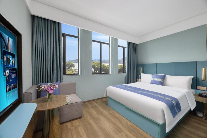 Room 10 of 23