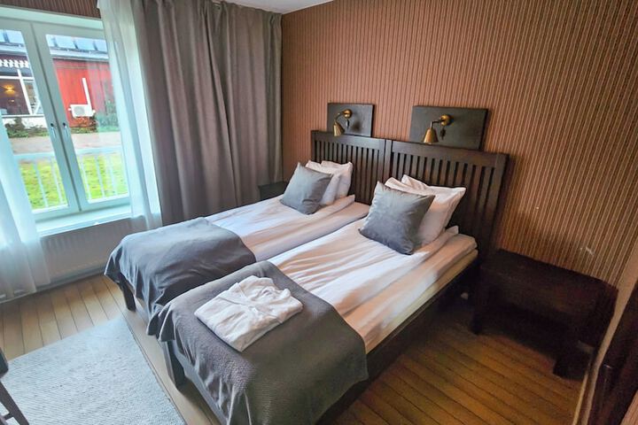 Room 29 of 75