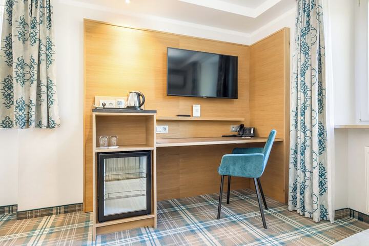 Room 52 of 92