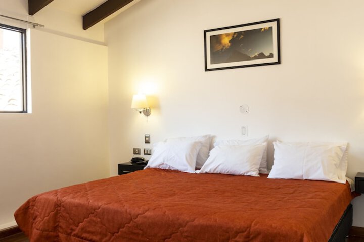 Room 26 of 176