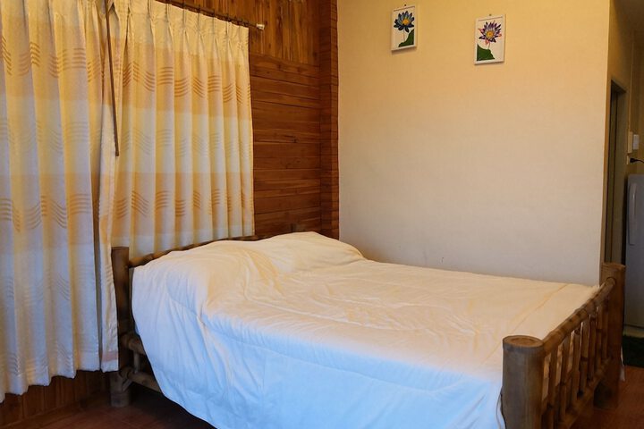 Room 21 of 34