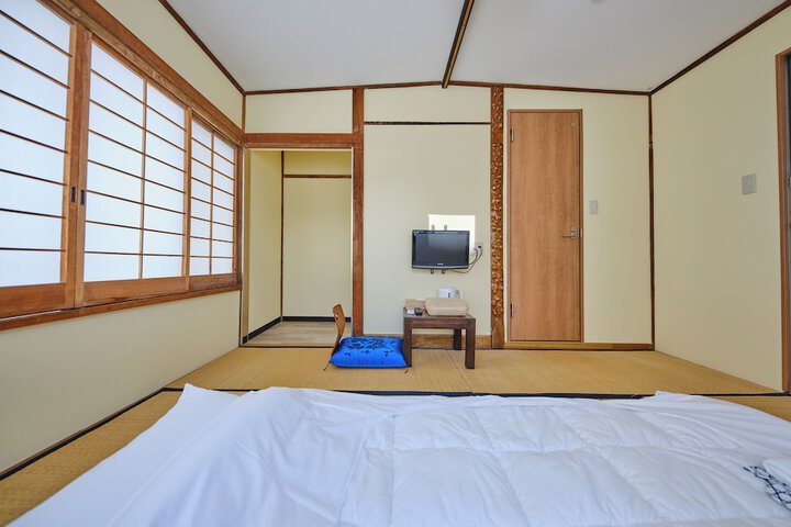 Room 41 of 80