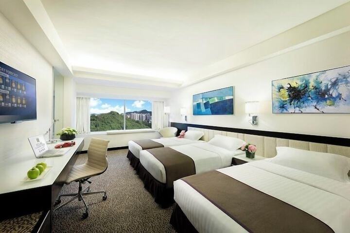 Room 38 of 106