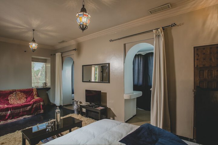 Room 6 of 21