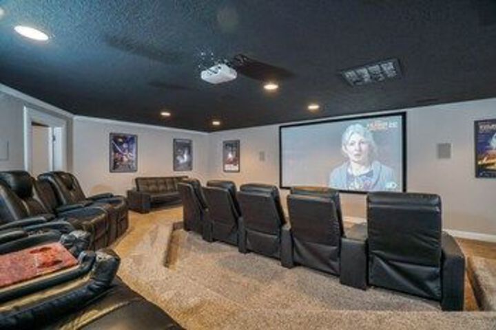 Room 34 of 150