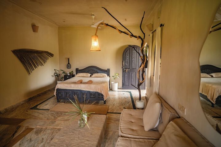 Room 4 of 34