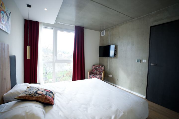 Room 22 of 94