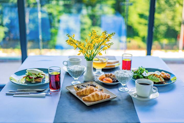 Dining 23 of 41