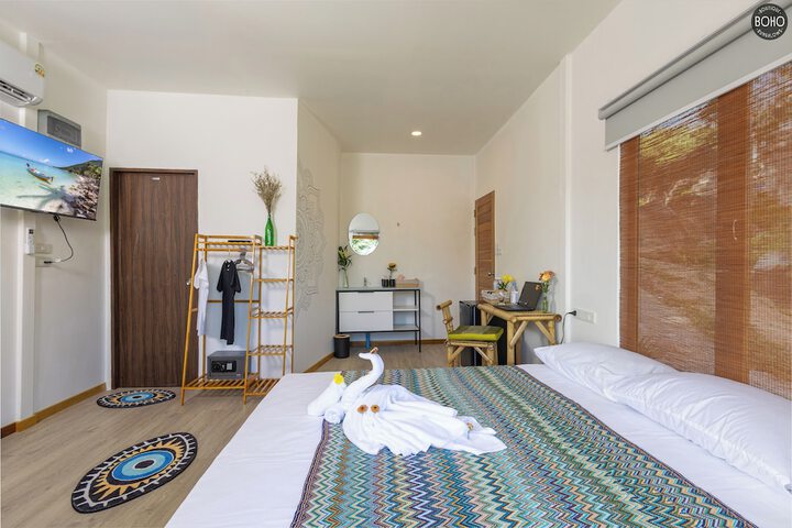 Room 15 of 227