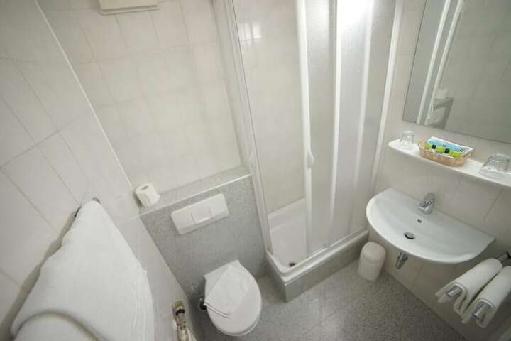 Room 14 of 31