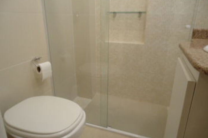 Room 2 of 14