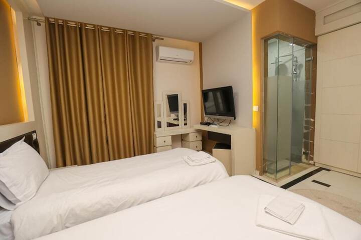 Room 20 of 86