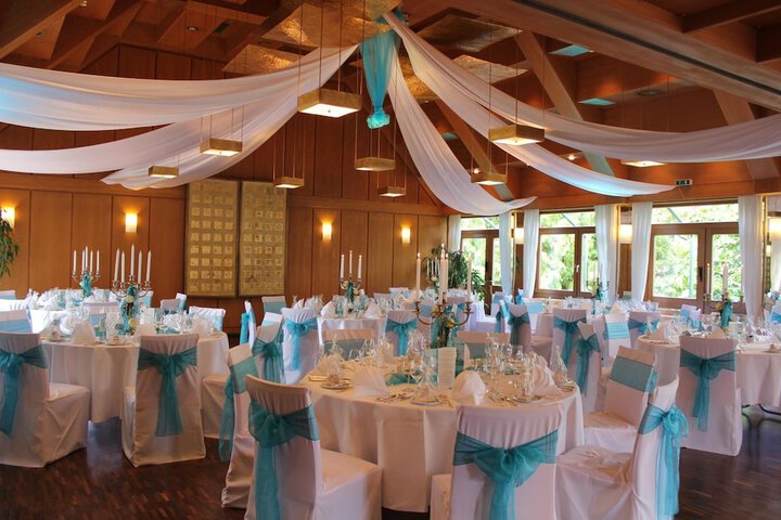 Ballroom/Hall 35 of 40