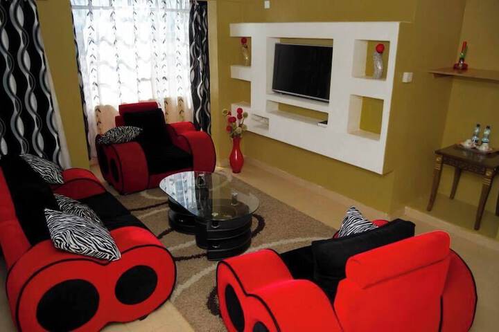 Room 9 of 30