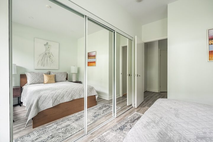 Room 17 of 330