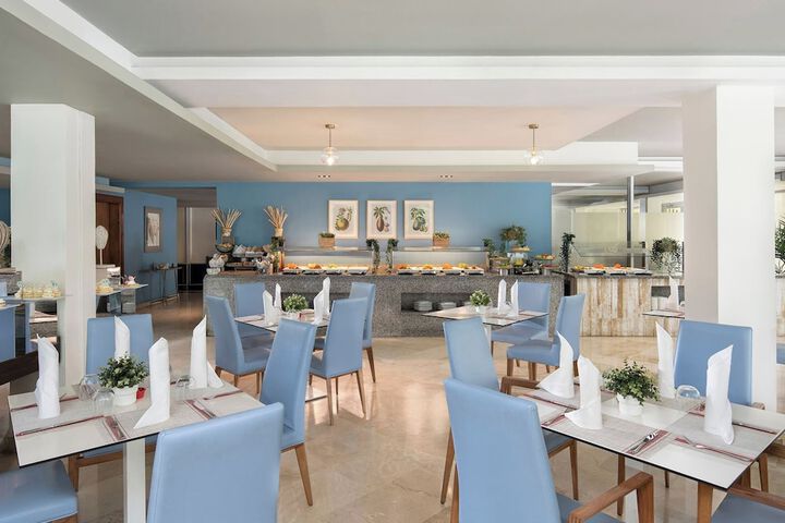 Dining 89 of 131