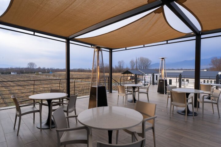 Terrace/Patio 130 of 135