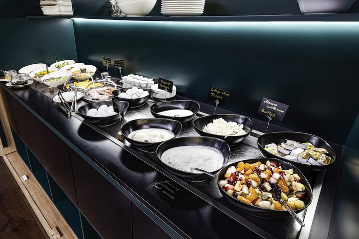 Breakfast/Coffee Service 53 of 76