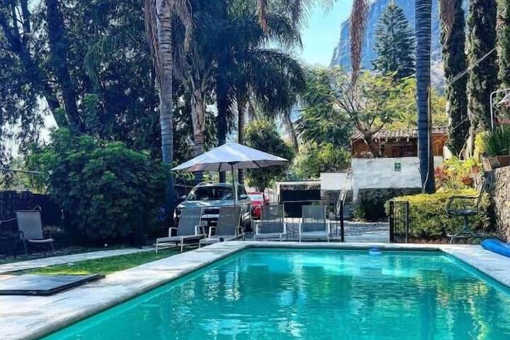 Pool 5 of 9