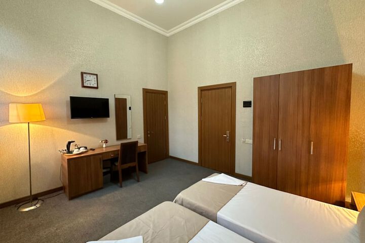 Room 13 of 47