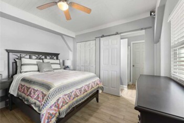 Room 42 of 47