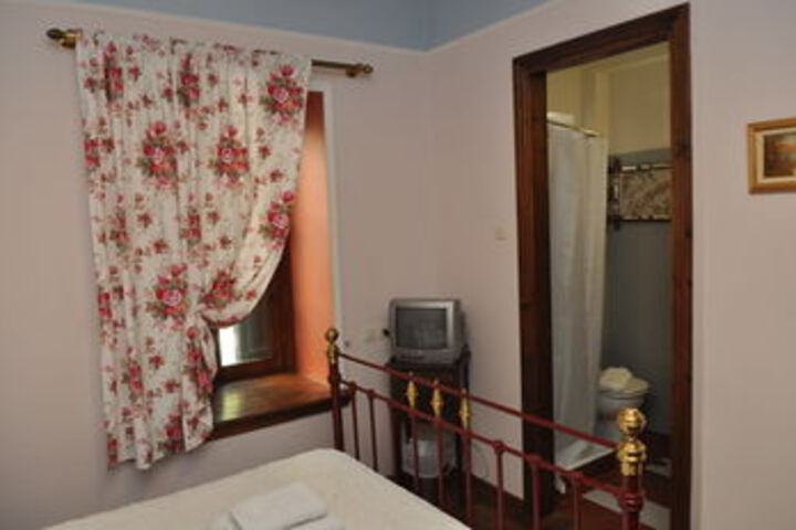 Room 33 of 36