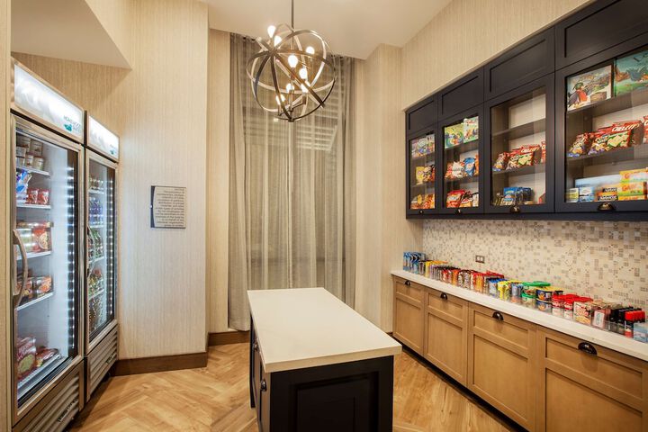 Snack bar