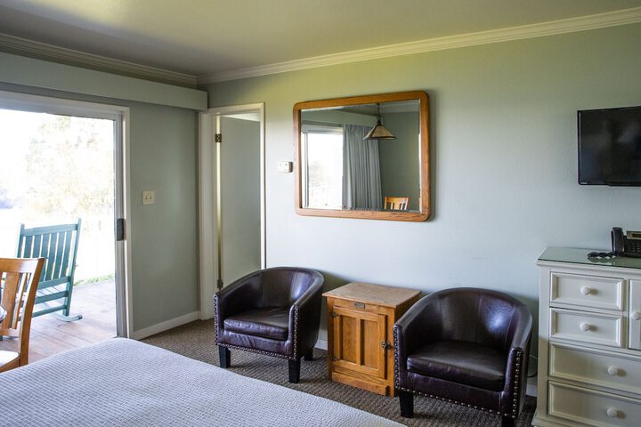 Room 3 of 52