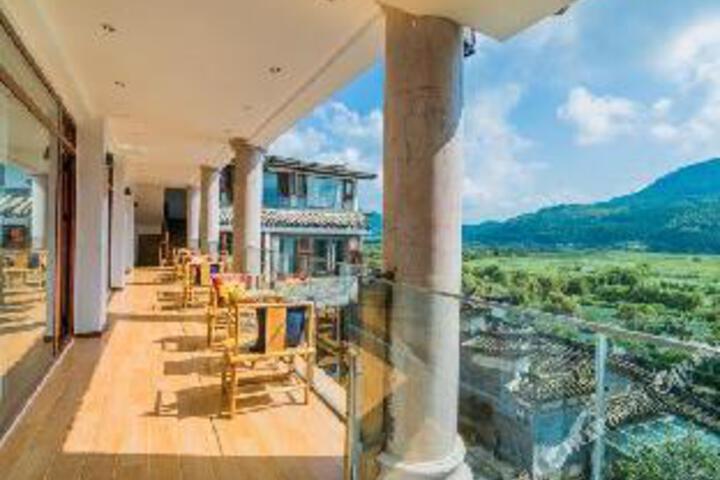 Xiangzhu Tingyunshu Guanhu Panorama Inn