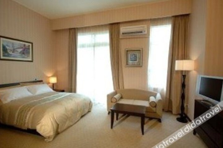 Westlake Resort Hotel