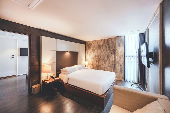 Room 20 of 151
