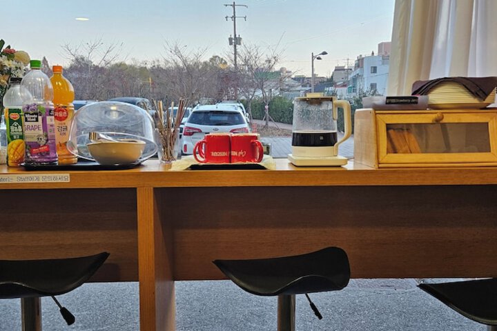 Breakfast/Coffee Service 63 of 191