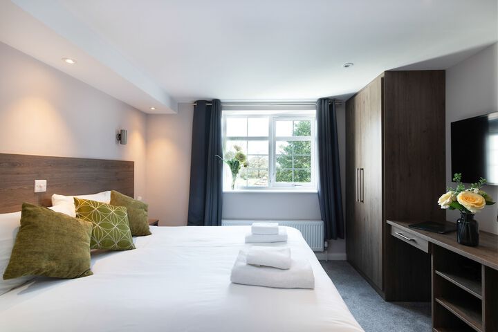 Room 20 of 102