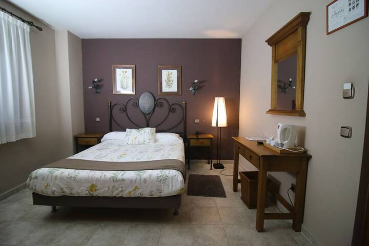 Room 28 of 49