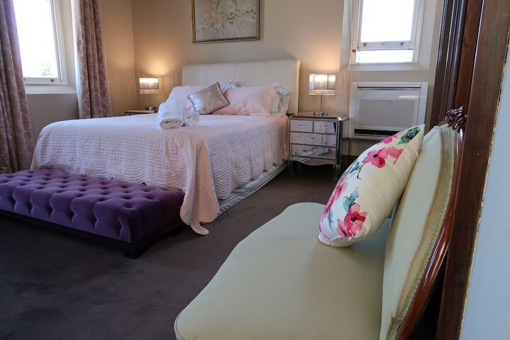 Room 30 of 84