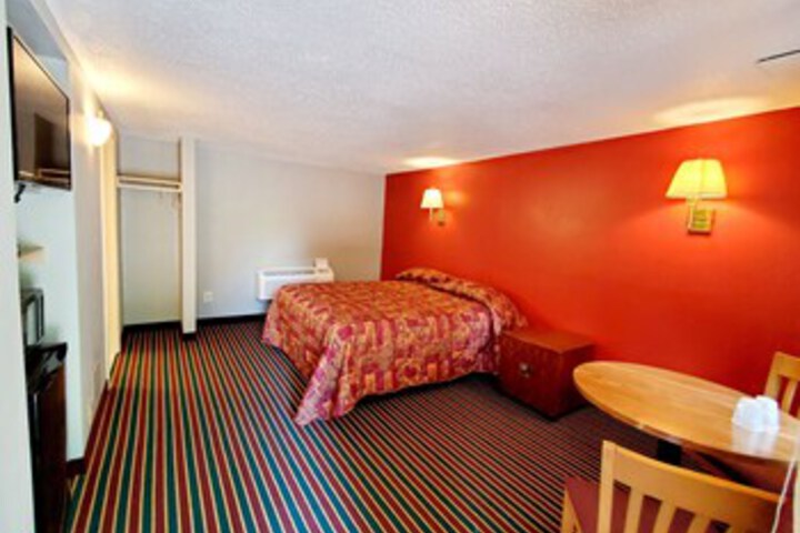 Room 17 of 25