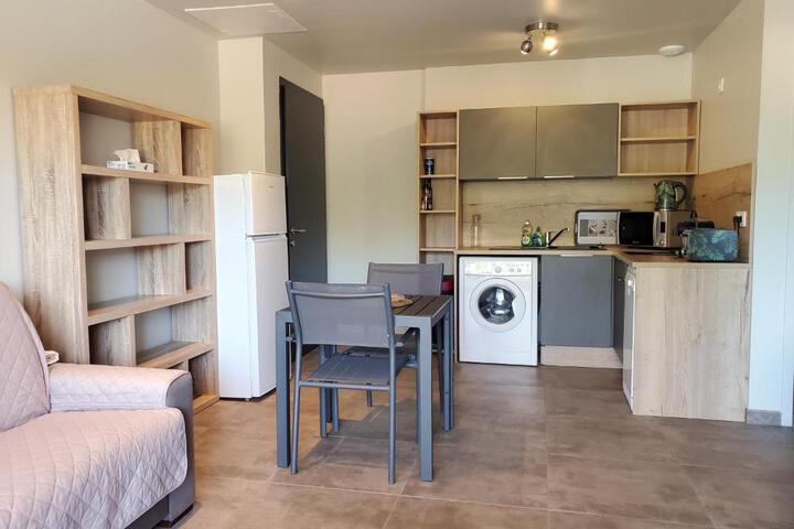 General 48 of 100