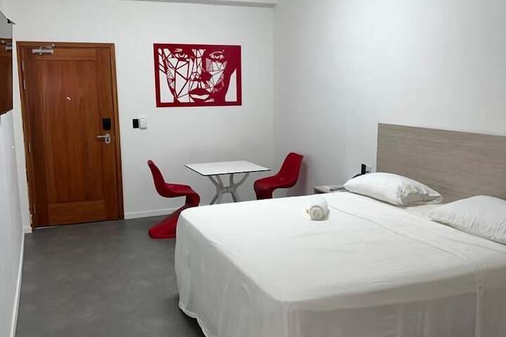 Room 4 of 39